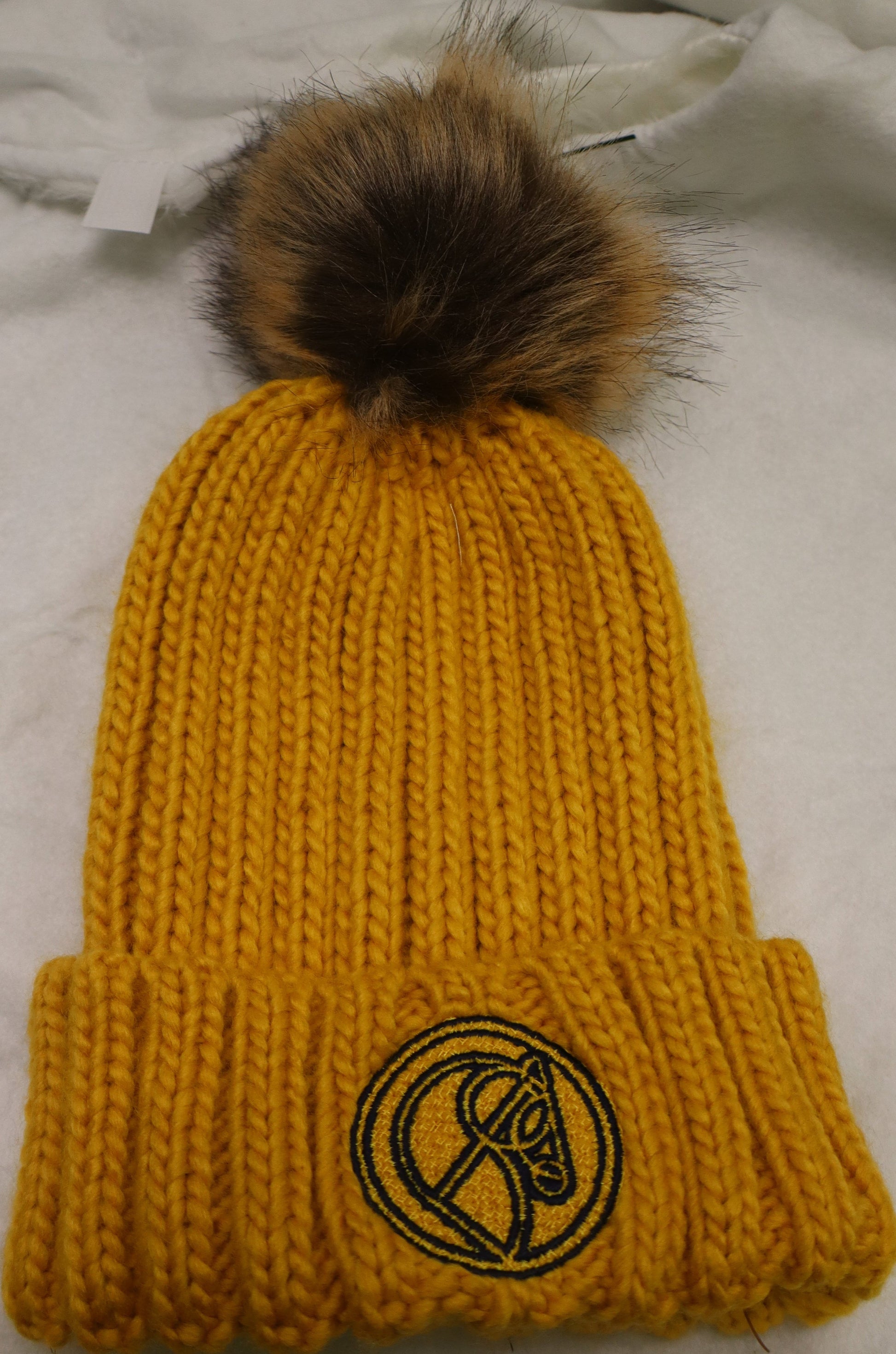Treo Eile Ribbed Chunky Beanie With Removable Faux Fur Pom